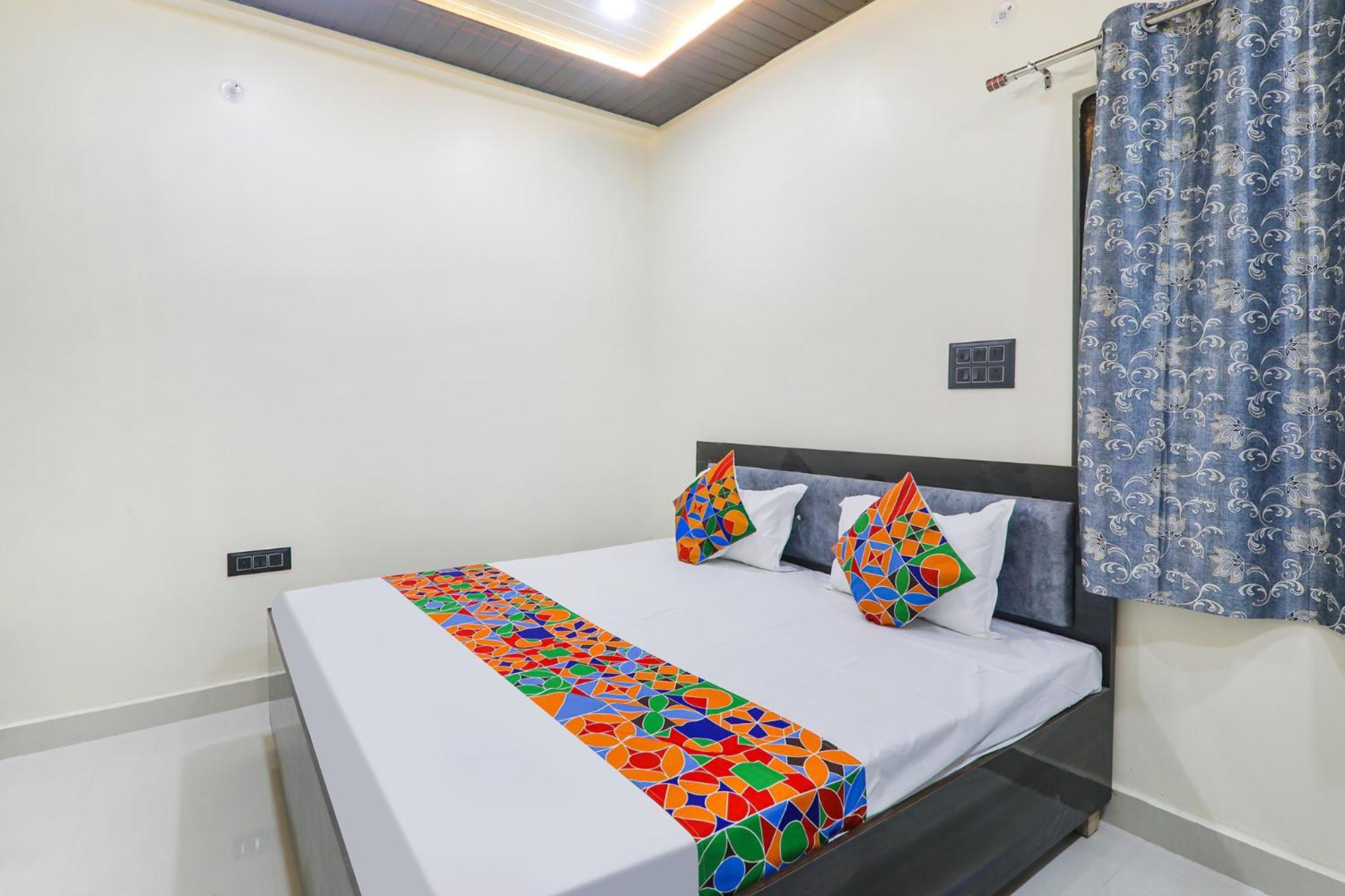 Fabexpress Awadh Inn - 400M From Shri Ram Janam Bhumi Ayodhya Buitenkant foto