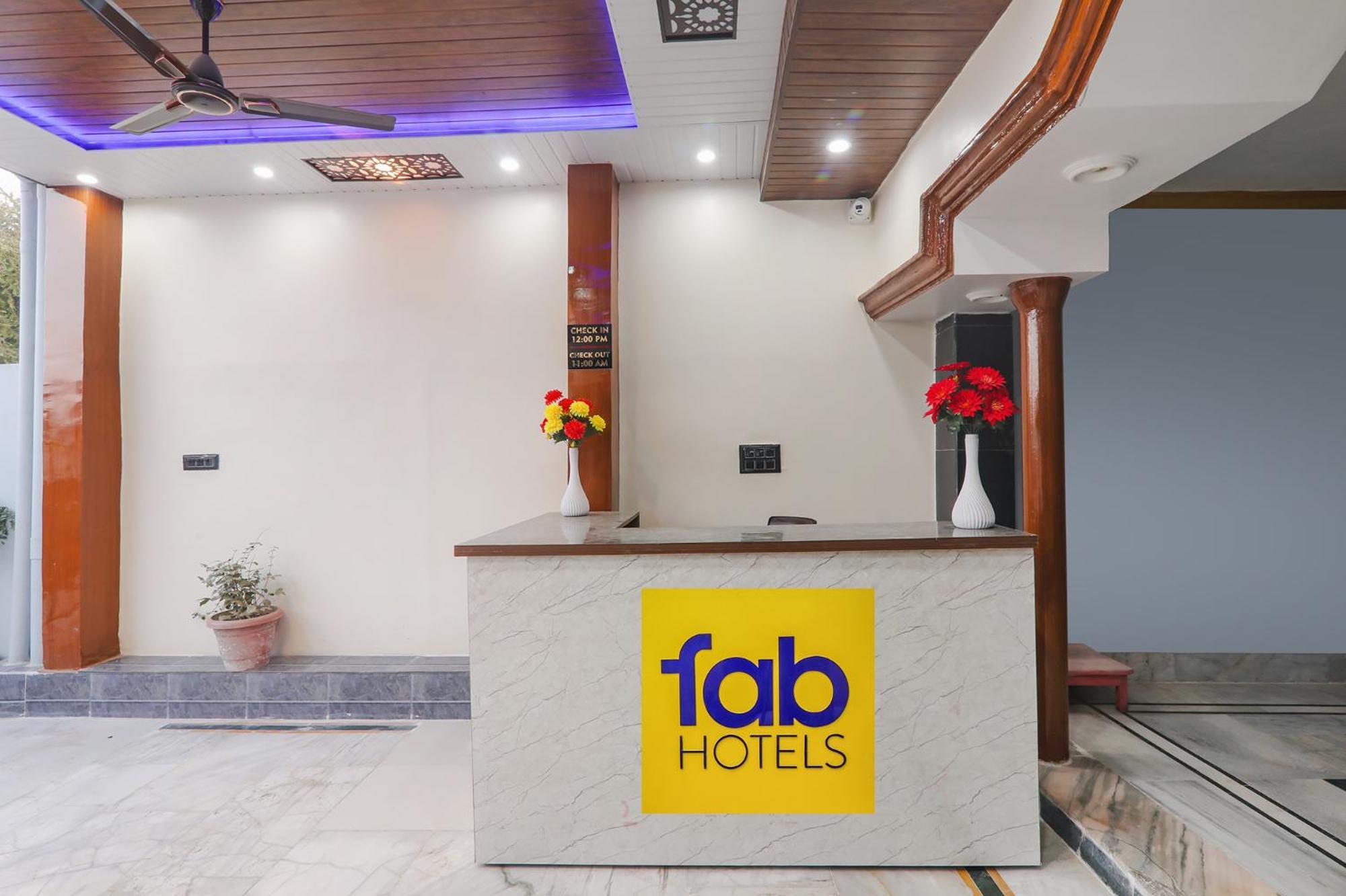 Fabexpress Awadh Inn - 400M From Shri Ram Janam Bhumi Ayodhya Buitenkant foto
